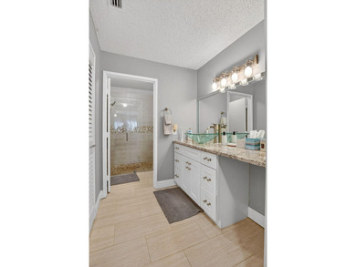 Experience Resort-Style Living! This meticulously 2-bed, 2-bath - photo 22