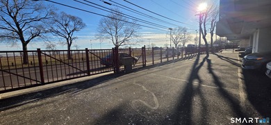 Owner-occupants and investors take note. Bright and comfortable