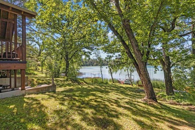Enjoy lake living on beautiful crystal-clear, spring-fed - photo 33