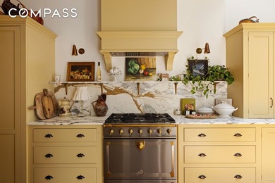*First showings on Sunday, June 7th* 306 State Street offers a - photo 6