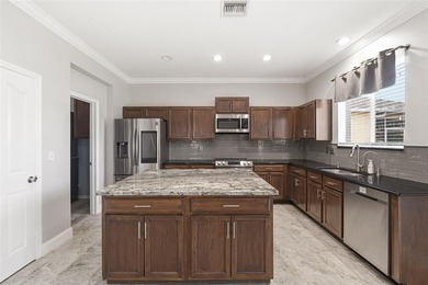 Virtually Staged. Welcome to this beautifully maintained - photo 14
