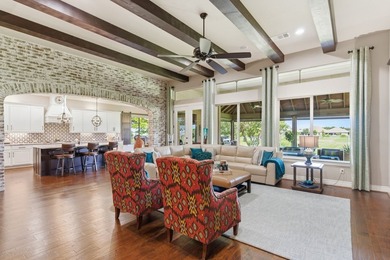 Welcome to this stunning Navarro model ideally situated on Hole - photo 14