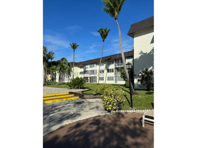 Stunning 1 Bed, 1.5 Bath Condo in Desirable Skylake! This - photo 21