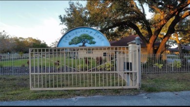 Lake Josephine Lot For Sale in Sebring Florida