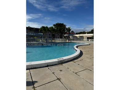 Stunning 1 Bed, 1.5 Bath Condo in Desirable Skylake! This - photo 24