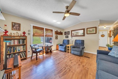 Welcome home to the country! Nestled in a secluded holler in - photo 26