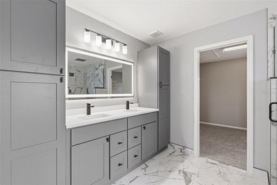 Virtually Staged. Welcome to this beautifully maintained - photo 31
