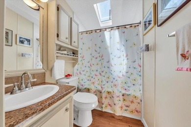 Welcome home to the country! Nestled in a secluded holler in - photo 40