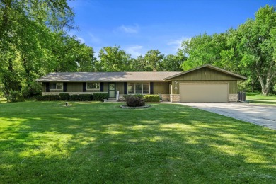 Lake Home For Sale in Waukesha, Wisconsin