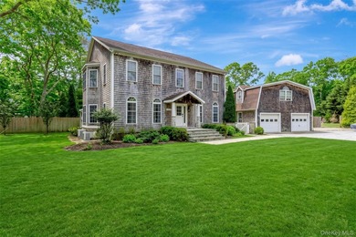 Exquisite Resort-Style Retreat in East Quogue. Recently - photo 1