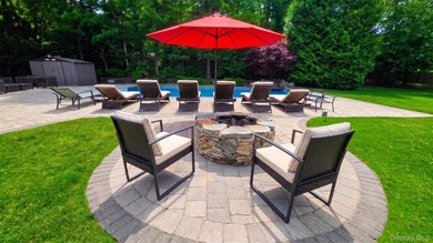 Exquisite Resort-Style Retreat in East Quogue. Recently - photo 5