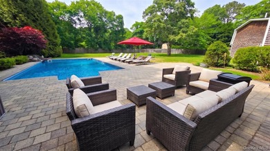Exquisite Resort-Style Retreat in East Quogue. Recently - photo 9