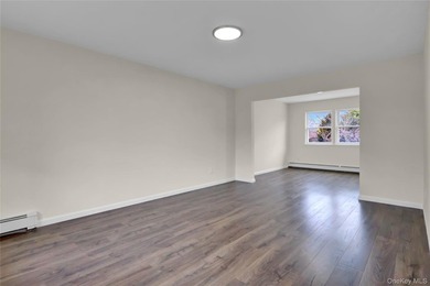 Move right into this updated 3 BR, 2.5 Bathroom, Colonial style - photo 5