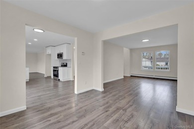 Move right into this updated 3 BR, 2.5 Bathroom, Colonial style - photo 9