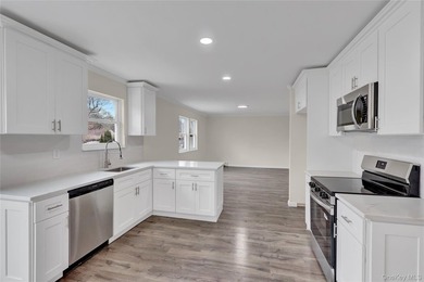 Move right into this updated 3 BR, 2.5 Bathroom, Colonial style - photo 10