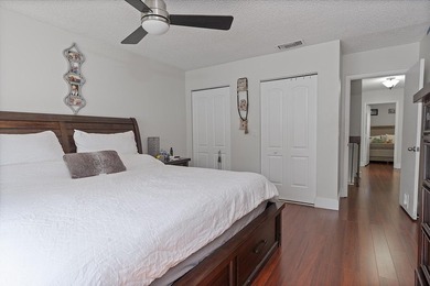Spacious and well-maintained 3-bedroom, 2.5-bath townhouse - photo 21