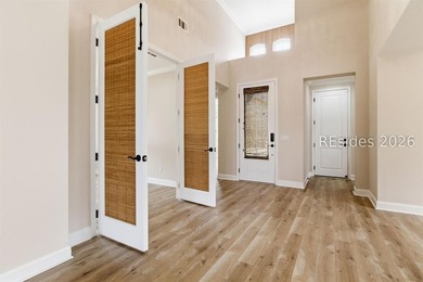 This breathtaking Parrot model on a unique oversized homesite is - photo 26