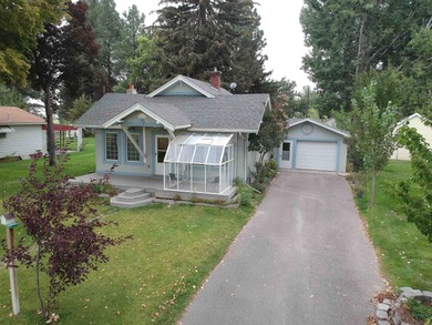 American Falls Lake Home Active Under Contract in American Falls Idaho