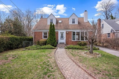 Unbeatable Location! Situated on a quiet cul-de-sac in the - photo 1