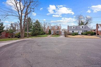 Unbeatable Location! Situated on a quiet cul-de-sac in the - photo 4