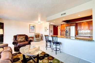 Top-floor PENTHOUSE unit with elevator access, offering ultimate - photo 5