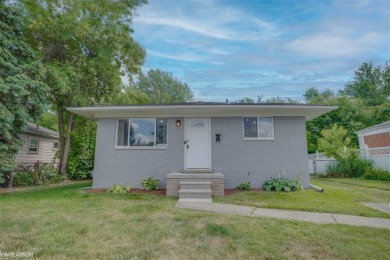 Lake Saint Clair Home Sale Pending in Saint Clair Shores Michigan