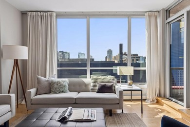 Refined urban living in one of the most coveted boutique - photo 3