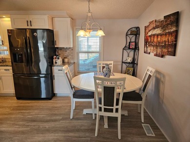 Welcome to this 1991 Barrington HS - 3 bedroom/2 Bath, 1152 sq - photo 13