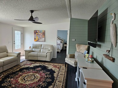 Welcome to this 1991 Barrington HS - 3 bedroom/2 Bath, 1152 sq - photo 16