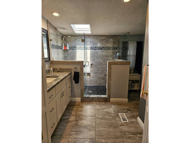 Welcome to this 1991 Barrington HS - 3 bedroom/2 Bath, 1152 sq - photo 18