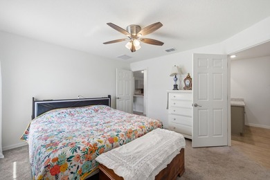 MOVE IN READY POOL HOME! BRING OFFERS! Why wait to build? Enjoy - photo 18