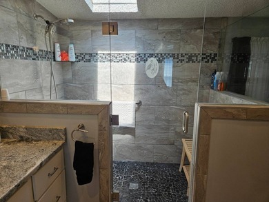 Welcome to this 1991 Barrington HS - 3 bedroom/2 Bath, 1152 sq - photo 20
