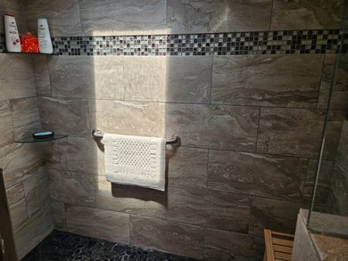 Welcome to this 1991 Barrington HS - 3 bedroom/2 Bath, 1152 sq - photo 22