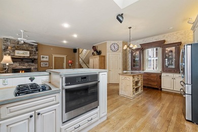 A rare opportunity to own 100 feet of prime, privately owned - photo 29