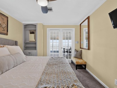 A wall of glass, panoramic Lake Wawasee views, and unforgettable - photo 31