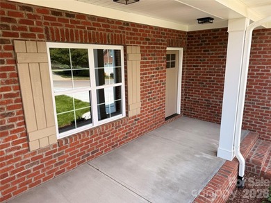 Don't miss one of the last two NEW CONSTRUCTION brick townhomes - photo 5