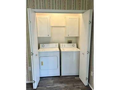 Welcome to this Large Open 1400+ Sq Ft 3 Bedroom 2 Bath home - photo 8