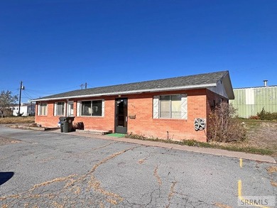 PRIME COMMERCIAL OPPORTUNITY - GREAT COMMERCIAL BUILDING ON - photo 3