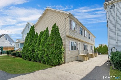20 Hanover St. #A features a well-maintained traditional - photo 3