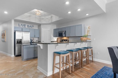 This beautiful 3 bedroom and 3 bath condo is located on the - photo 11