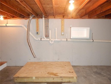Move-in-condition 3-bedroom Ranch that was completely updated 2 - photo 26