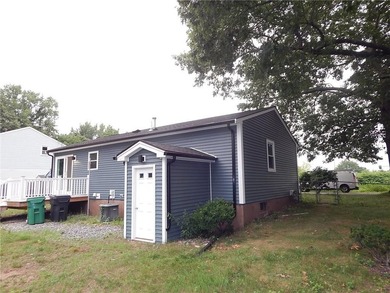 Move-in-condition 3-bedroom Ranch that was completely updated 2 - photo 30
