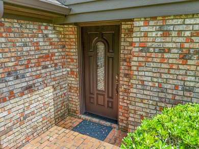 Classic Southern Charm Meets Timeless, enduring Craftsmanship in - photo 31