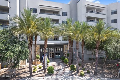 **LOCATION and Elevated Living! Fabulous ground-level, MOVE-IN - photo 33
