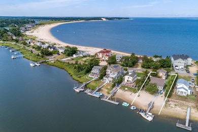 Rarely does a waterfront property come on the market in this - photo 2
