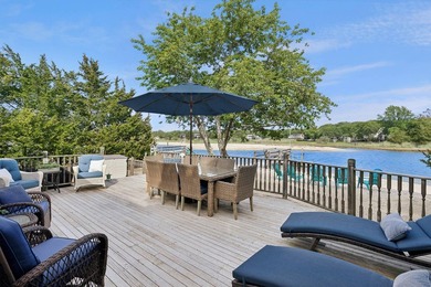 Rarely does a waterfront property come on the market in this - photo 5