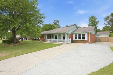 With a total of 1,943 square feet, let's just imagine Friday - photo 1