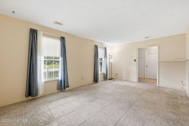 With a total of 1,943 square feet, let's just imagine Friday - photo 2