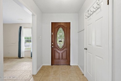 With a total of 1,943 square feet, let's just imagine Friday - photo 9