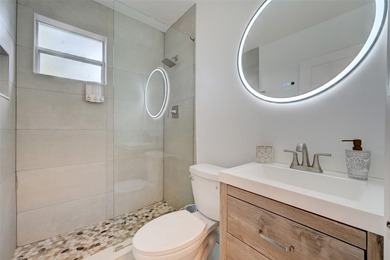 Only two blocks from the beach, this well established resort and - photo 11